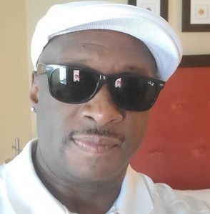 Meet your Posher, Troy